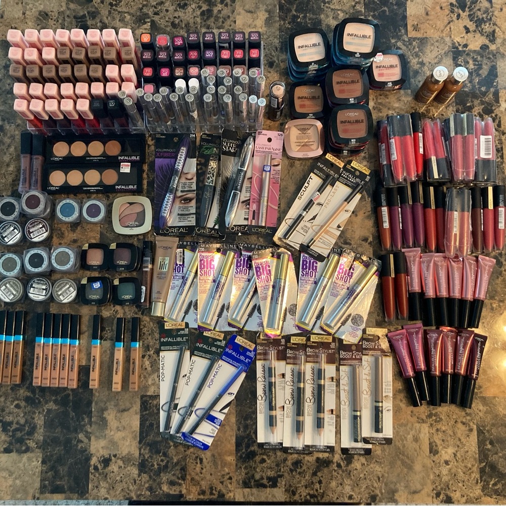New Loreal Makeup For Sale!!!! Bundle and save!